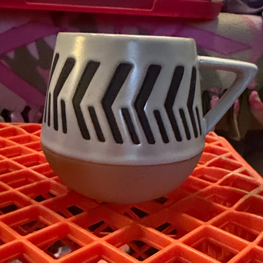 Geometric Black and White Mug